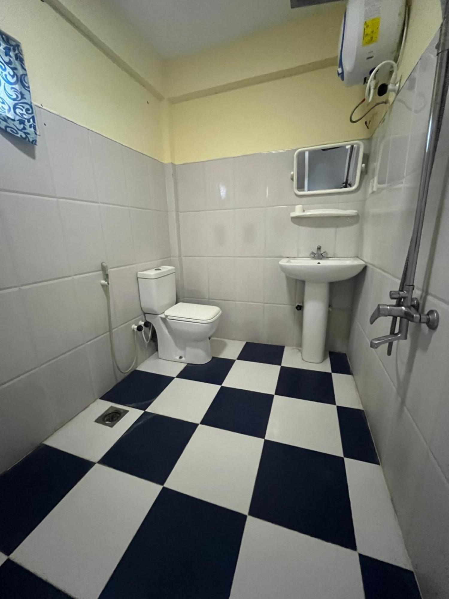 Oasis Wings Hotel Mannar Esterno foto